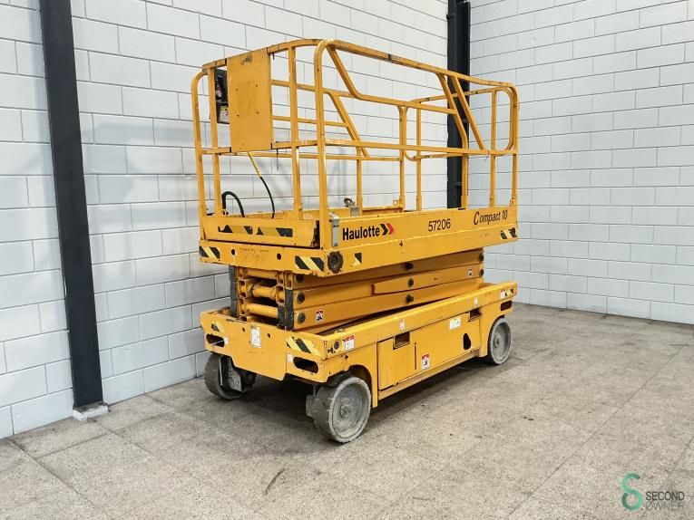 Scissor lift Haulotte Compact 10 2007
