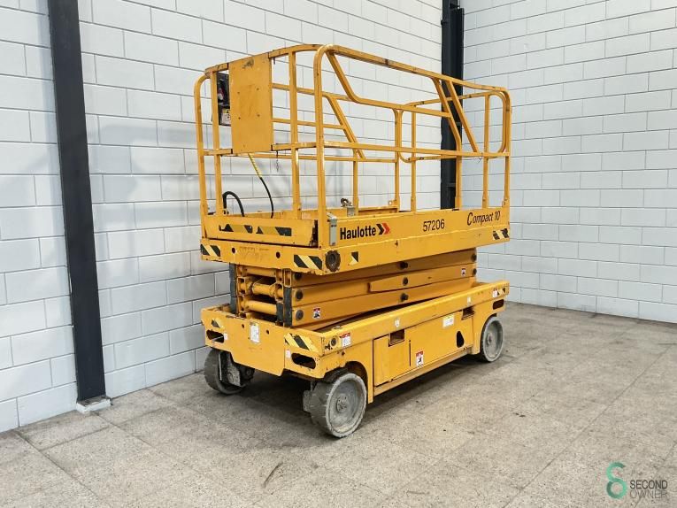 Scissor lift Haulotte Compact 10 2007