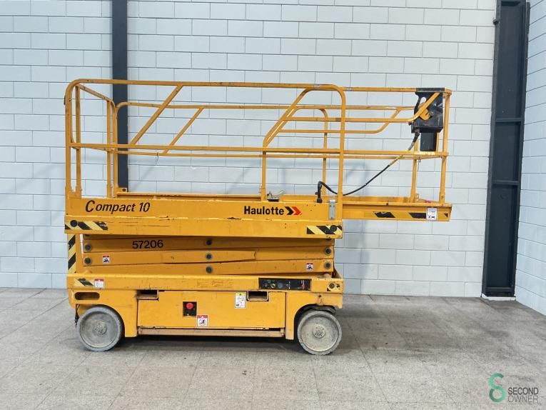 Scissor lift Haulotte Compact 10 2007