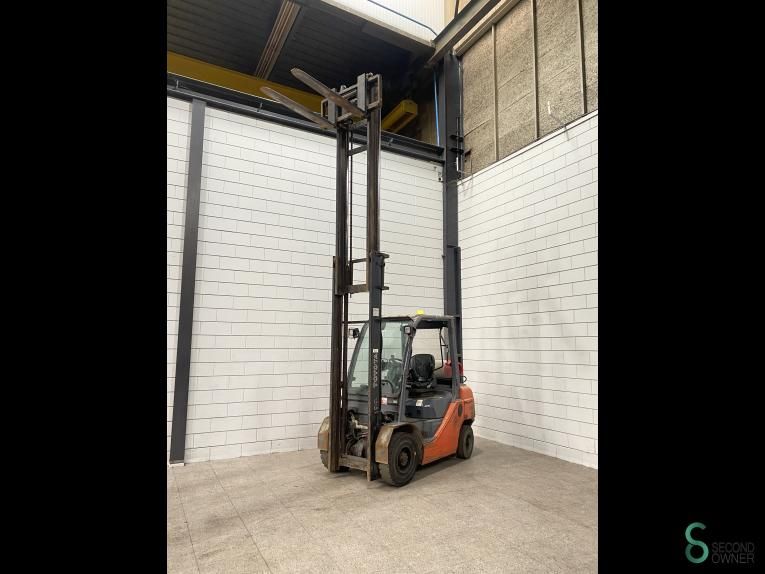 Heftrucks LPG Toyota 02-8 FGF 25 2008 Side-shift