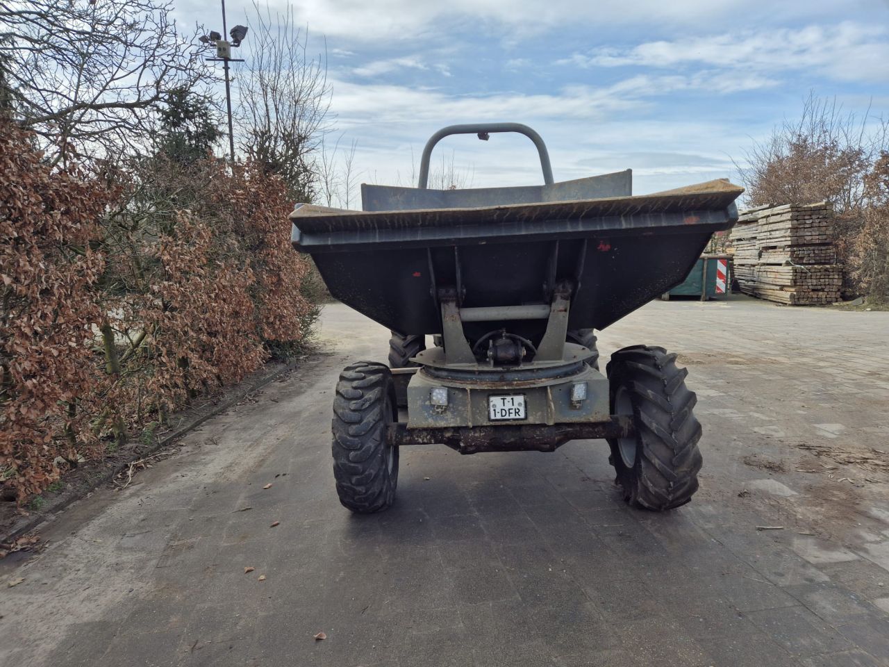 Benford 5004 z 4395