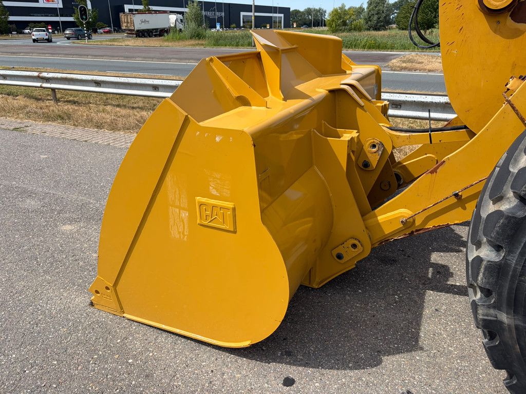 Caterpillar 926M