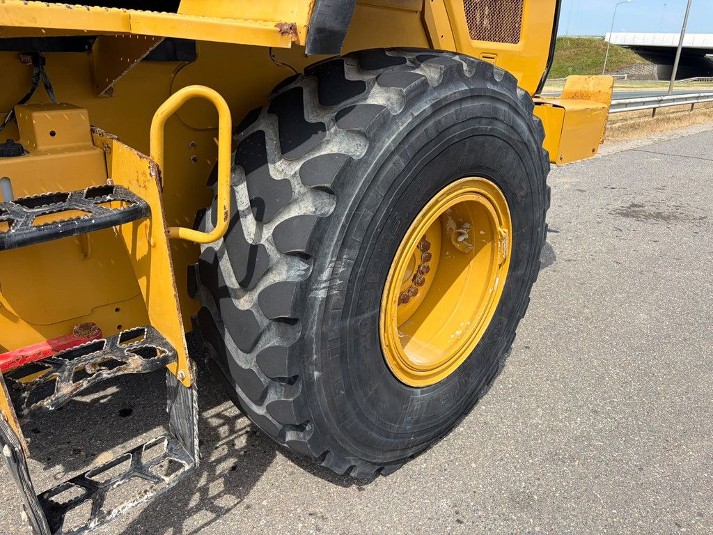 Caterpillar 926M