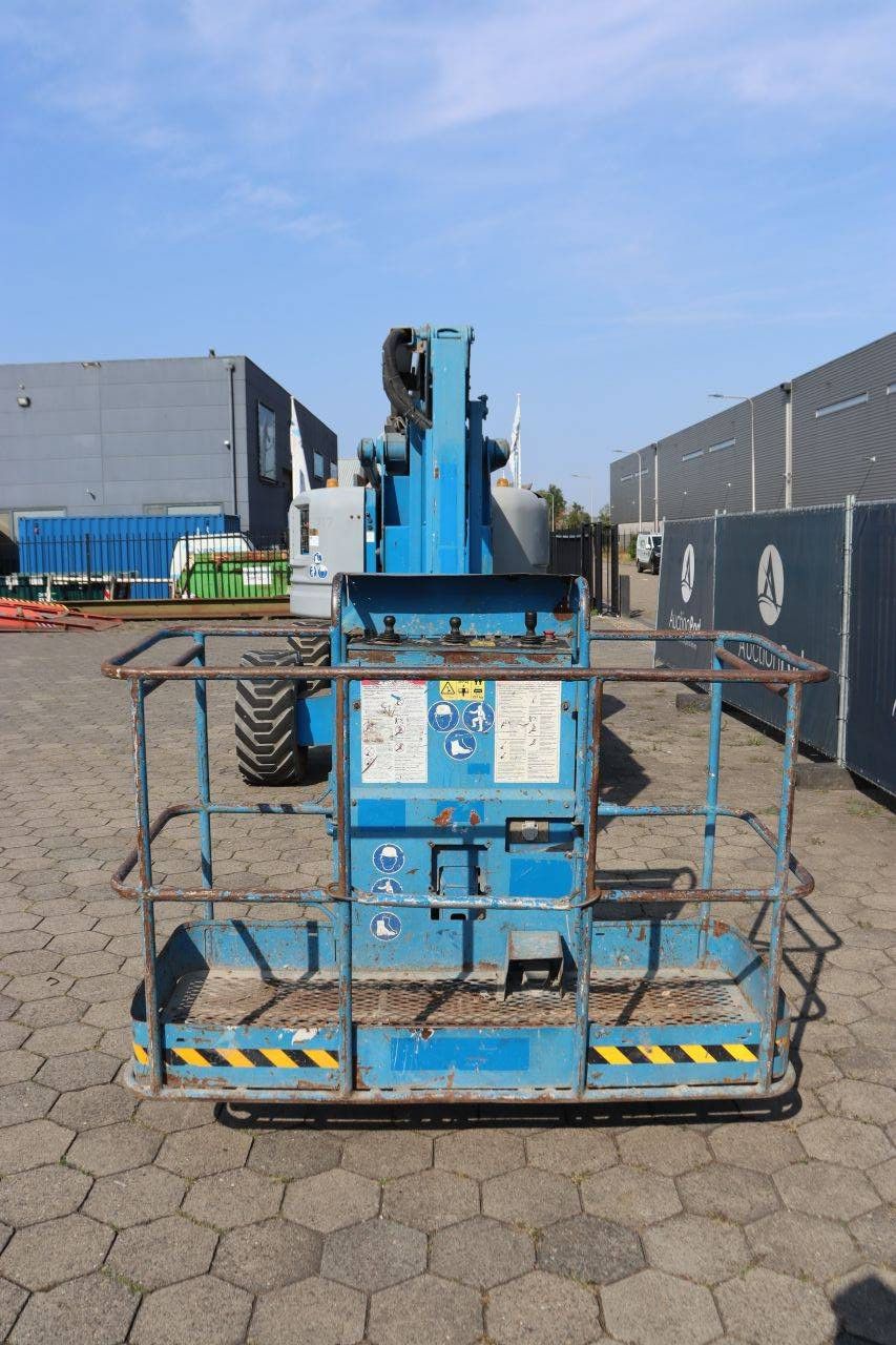 Genie Z-60/34 Articulated Boom Lift Diesel 227kg 20.3m 2006