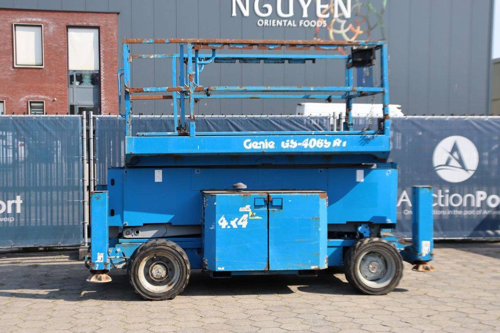Scherenbühne Genie GS-4069 RT 363 kg 14 m 2012