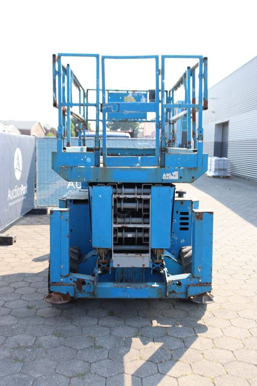 Scherenbühne Genie GS-4069 RT 363 kg 14 m 2012