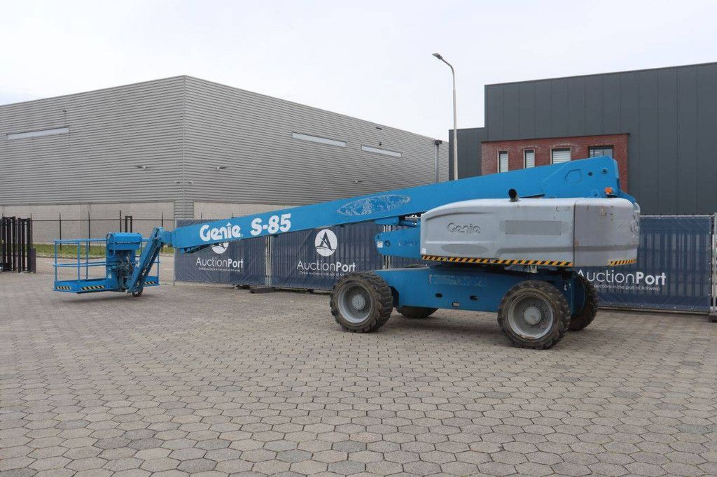 Genie S-85 Diesel 28m 2013 Telescopic boom lift