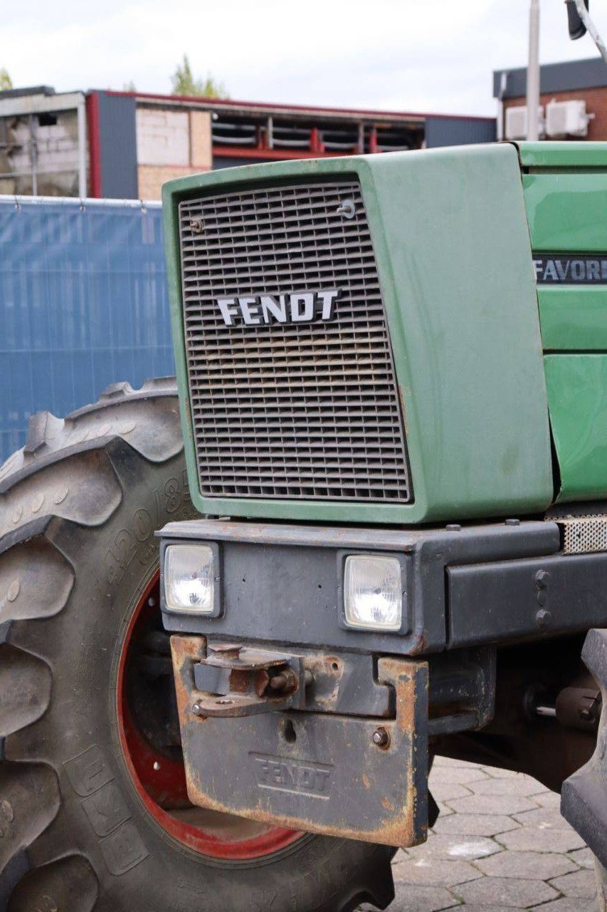Tractor Fendt Favorit 612 LSA E Diesel 99kW 1984