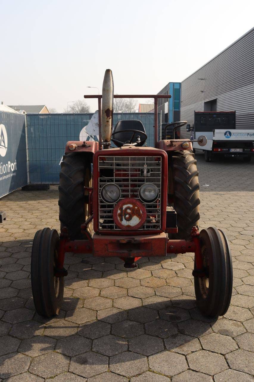 Minitraktor MC Cormick 353 Diesel 38 PS 1972