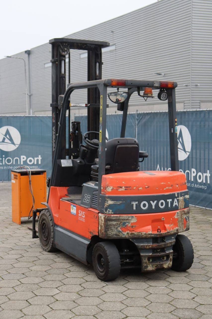Toyota 7FBMF25 Electric Forklift 2500kg 6.5m 2005