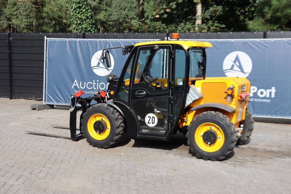 Verreiker JCB 514-40 CON Diesel 1400kg 4m 2023