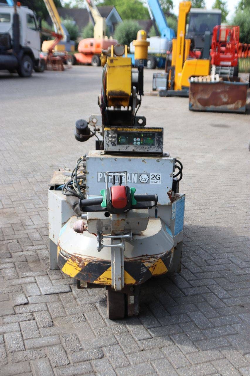 Valla 20 E Electric Crane 2000kg 2006