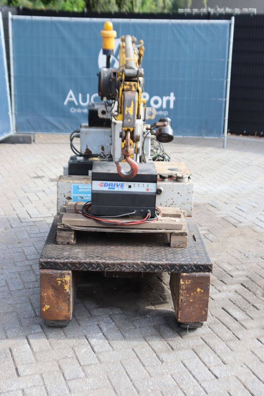 Valla 20 E Electric Crane 2000kg 2006