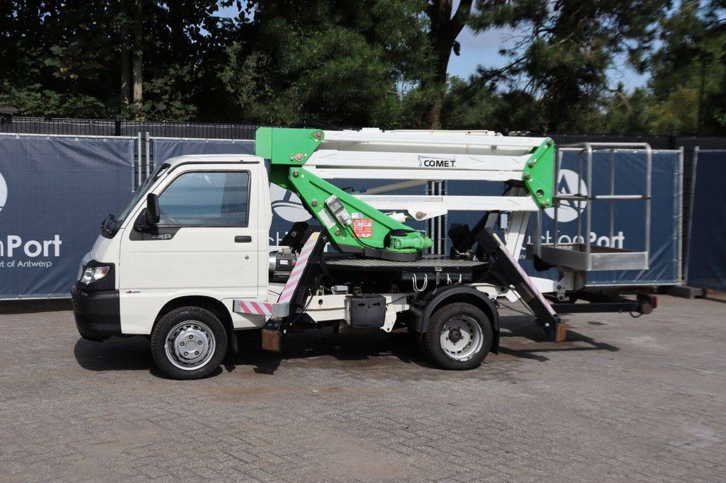 Comet 78FT00040 Fahrzeugmontierte Hubarbeitsbühne Benzin 2050 kg 2018