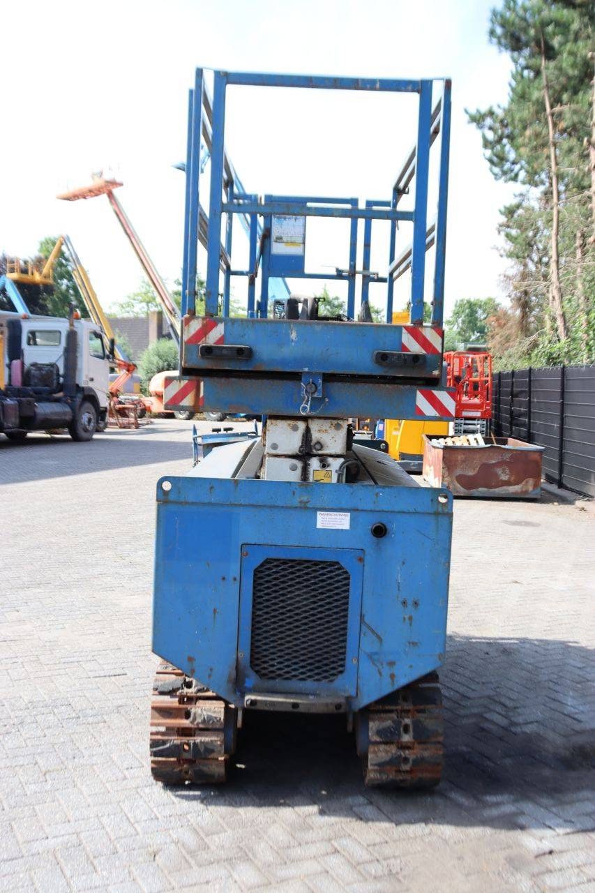 Scherenarbeitsbühne Holland Lift Monostar Y-70DL12-TR Diesel 9,8 m 2007