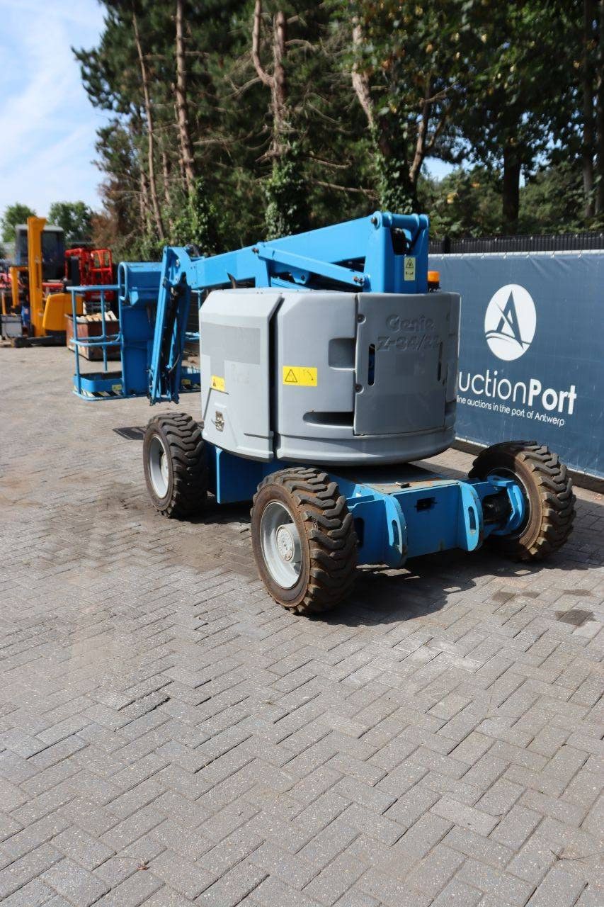 Articulating boom lift Genie Z-34/22 Diesel 12.5m 2014
