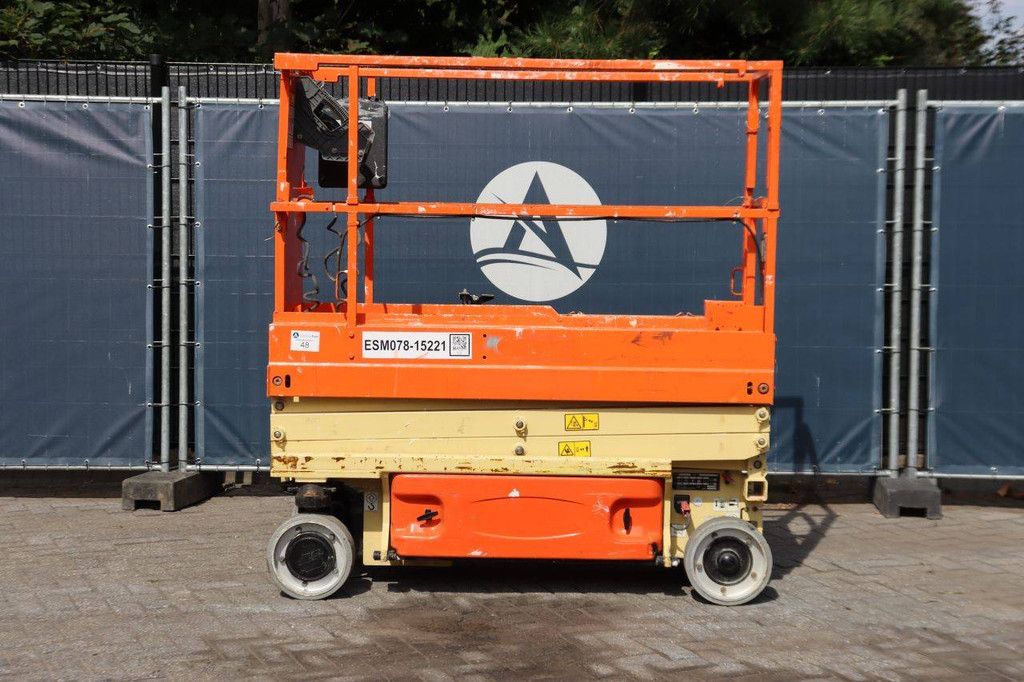 Scissor lift JLG 1930-ES Electric 7.72m 2015