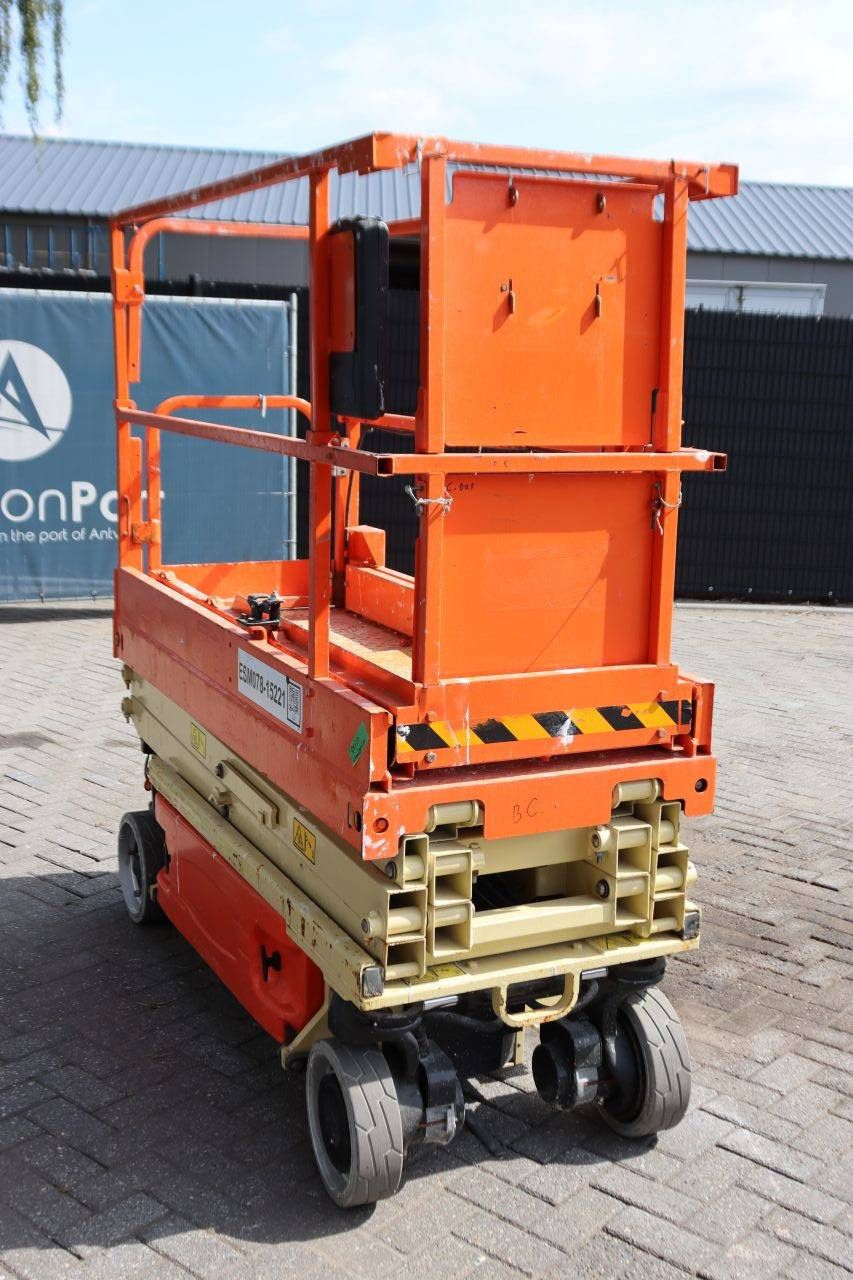 Scissor lift JLG 1930-ES Electric 7.72m 2015
