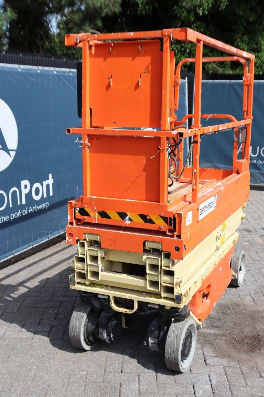 Scissor lift JLG 1930-ES Electric 7.72m 2015