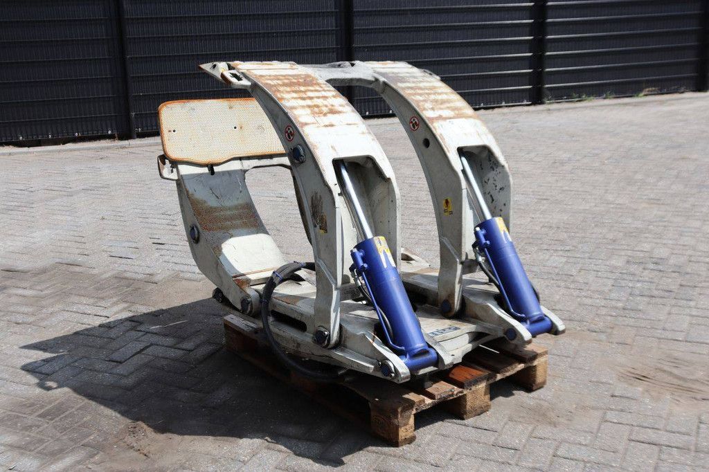 Bale clamp Cascade 38H-RCF-4A-0130 R1 2021