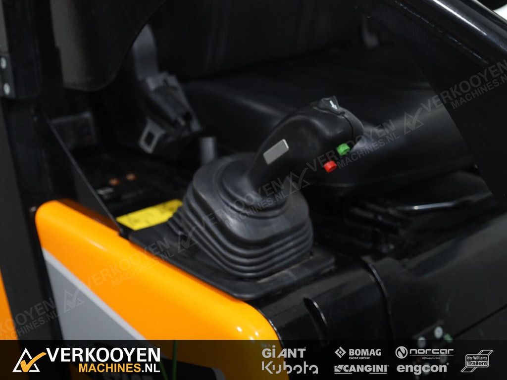 2021 Giant G1500 X-tra VK10969