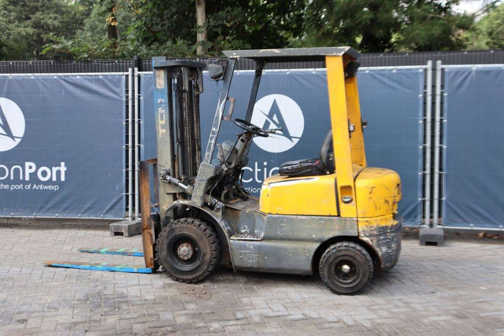 Gabelstapler TCM FHD15Z8 Diesel 1500 kg 4,0 m