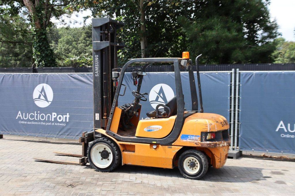 Forklift Samsung SF30D Diesel 3000kg 6.5m