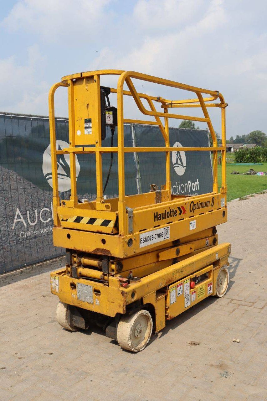 Pinguely-Haulotte Optimum 8 Scissor Lift Electric 230kg 7.8m 2005