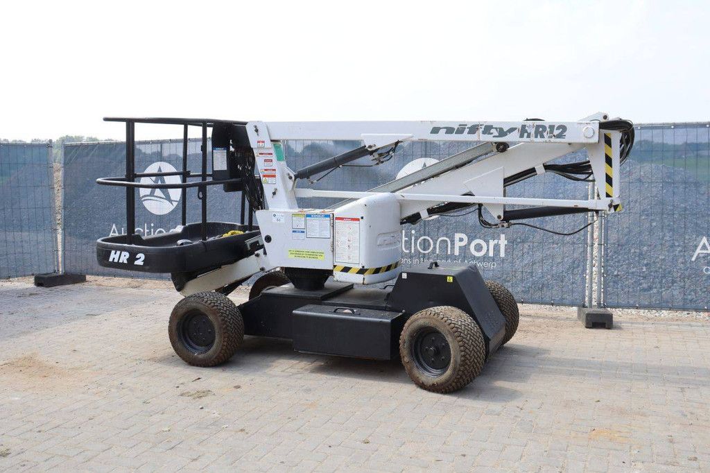 Gelenkteleskoparbeitsbühne Niftylift HR12 NDE Diesel 200 kg 12,2 m 2011