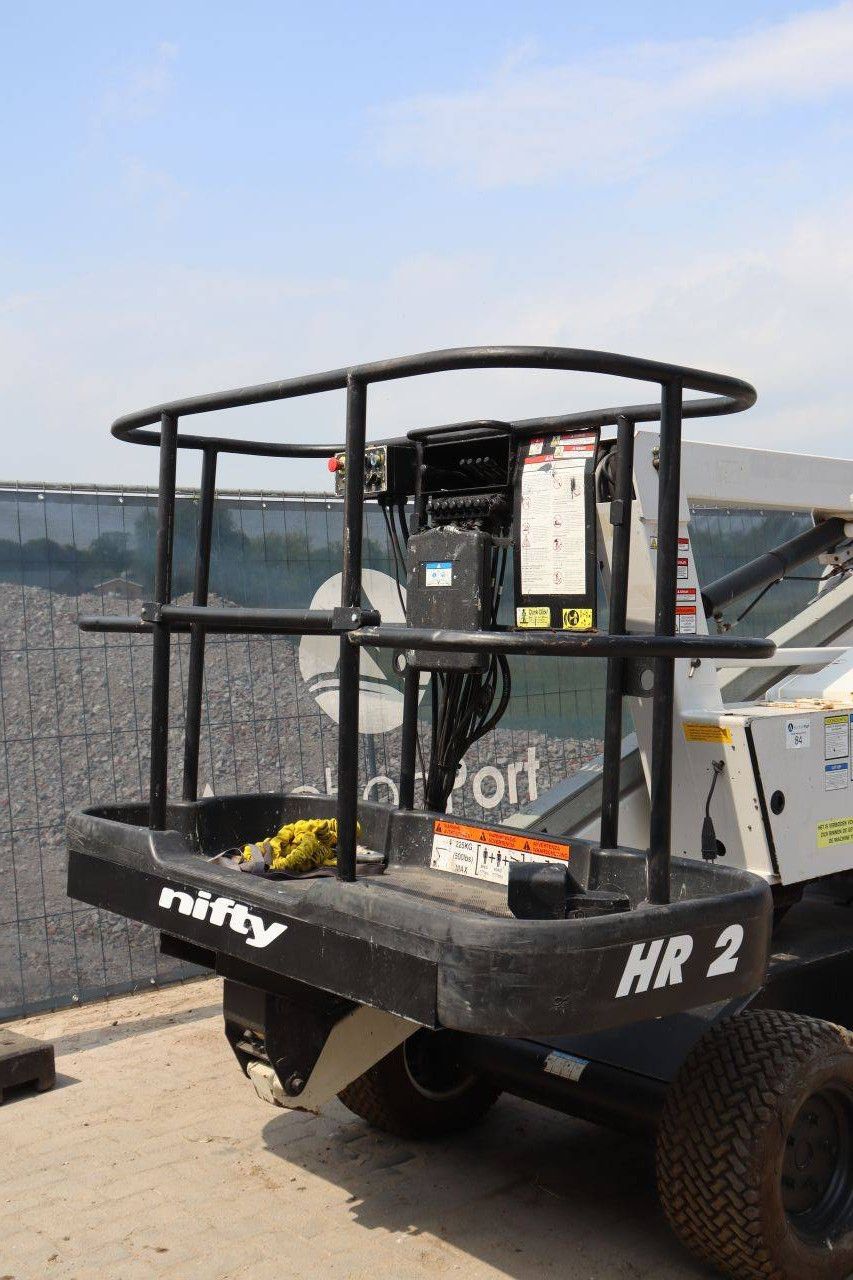 Gelenkteleskoparbeitsbühne Niftylift HR12 NDE Diesel 200 kg 12,2 m 2011