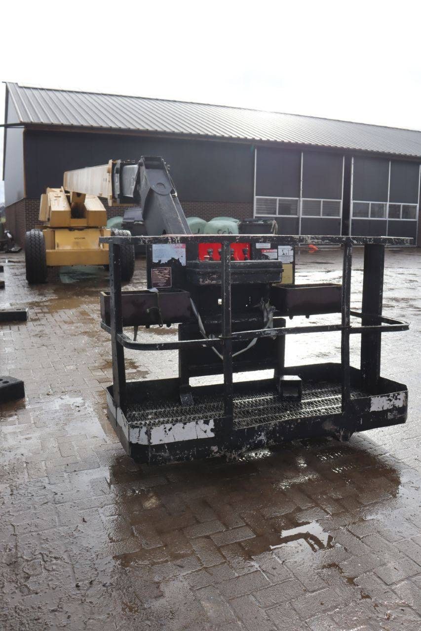 Grove MZ82C Diesel Articulated Boom Lift