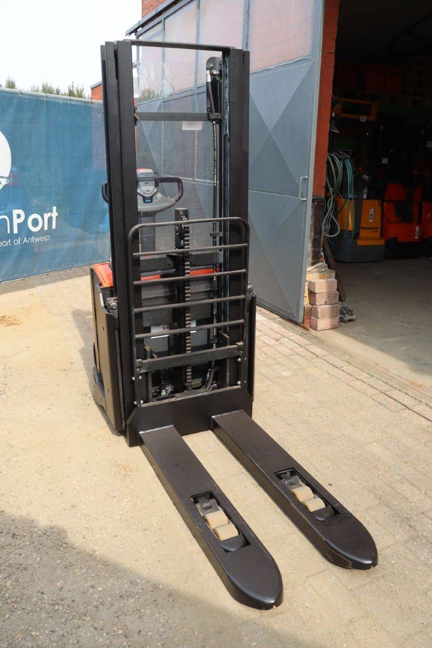 Stapler BT SWE140L Elektro 1400 kg 2,65 m 2015