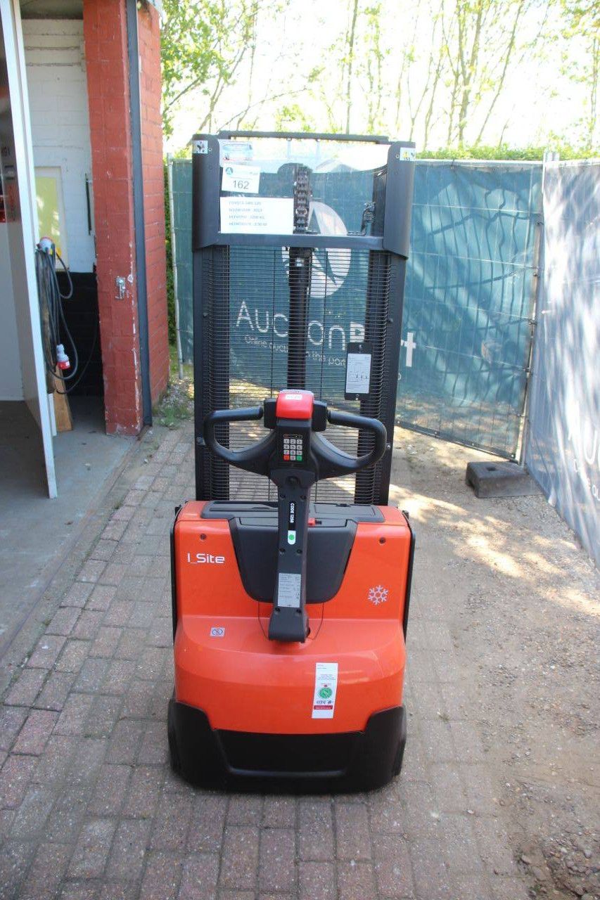 Stacker Toyota SWE120 Electric 1200kg 2.9m 2019