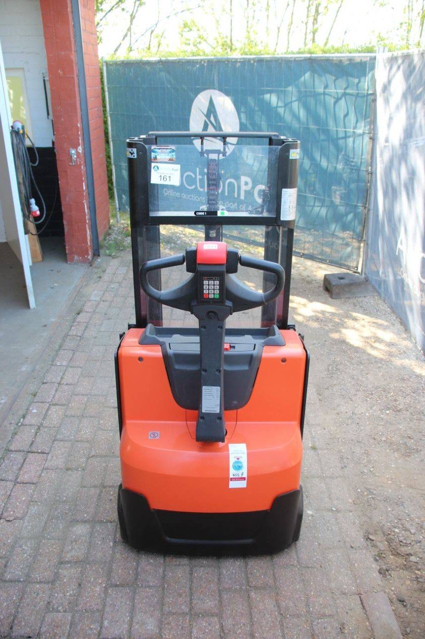 Toyota SWE200D Elektrostapler 1000 kg 2,1 m 2022
