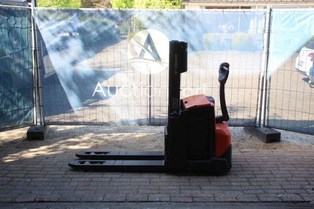 Toyota SWE200D Elektrostapler 2000 kg 2,1 m 2021