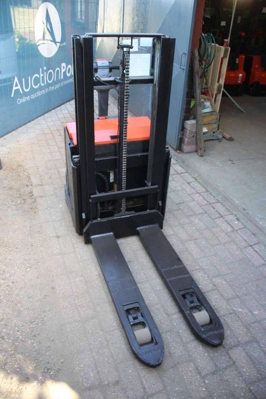 Toyota SWE200D Elektrostapler 2000 kg 2,1 m 2021
