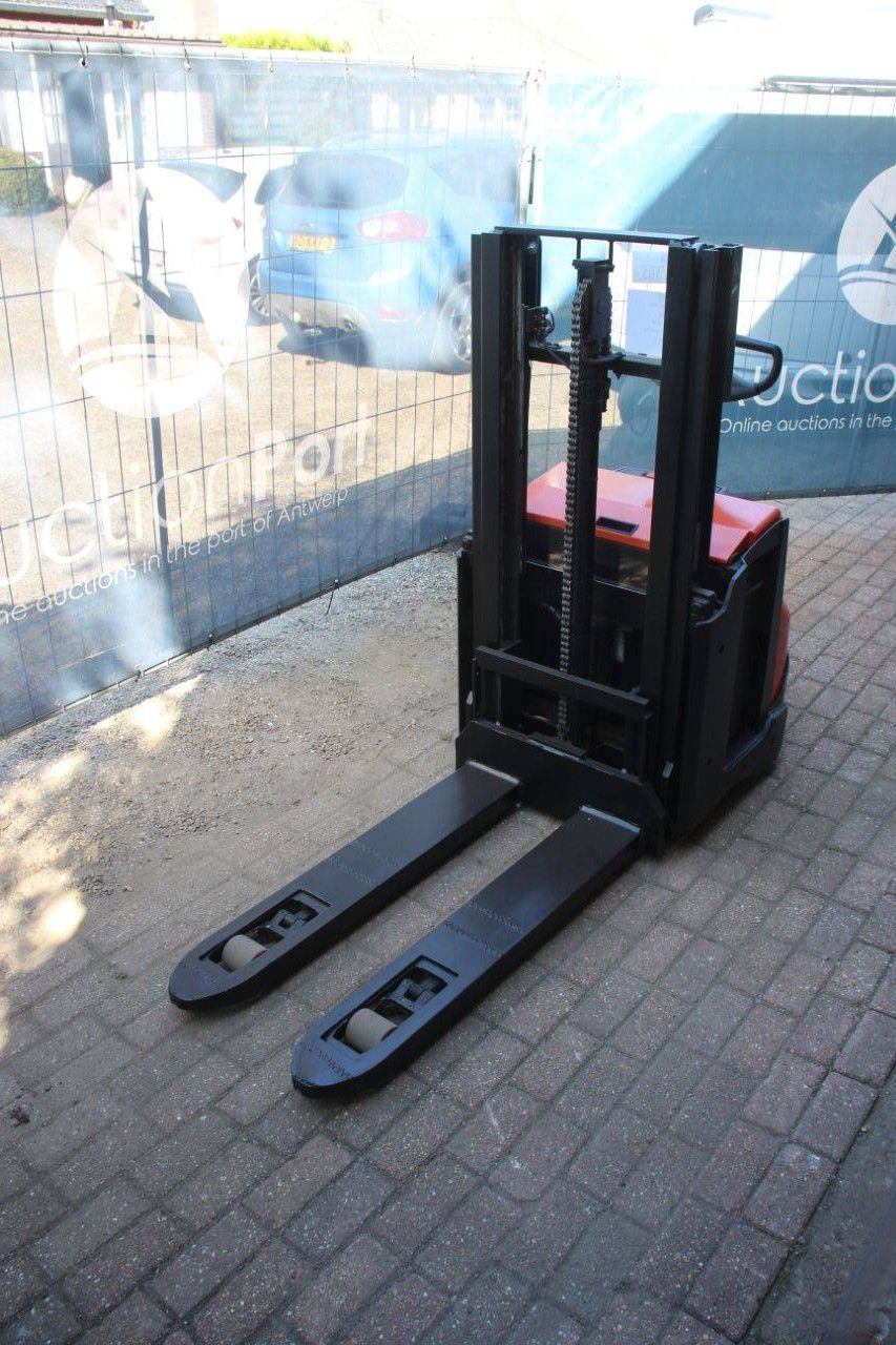 Toyota SWE200D Elektrostapler 2000 kg 2,1 m 2021