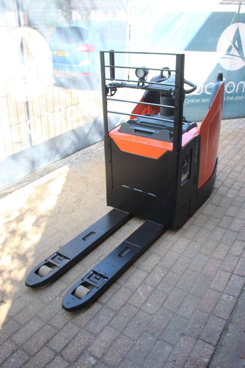 Toyota LPE220 Electric Pallet Truck 2200kg 2021