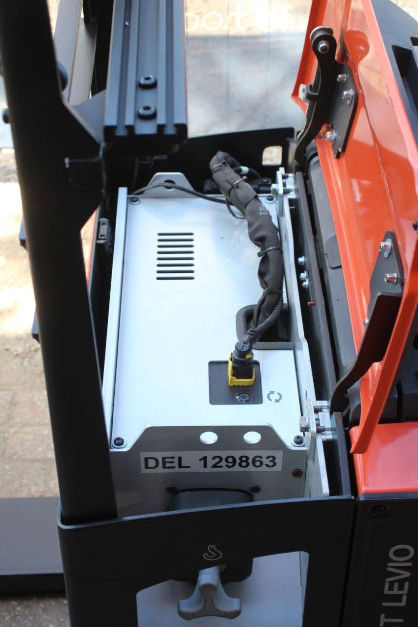 Toyota LPE220 Electric Pallet Truck 2200kg 2021