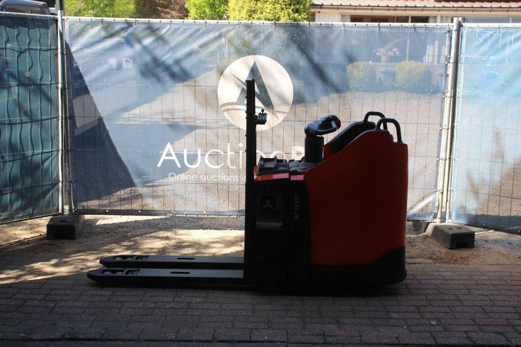 Toyota LPE250 Electric Pallet Truck 2500kg 2020