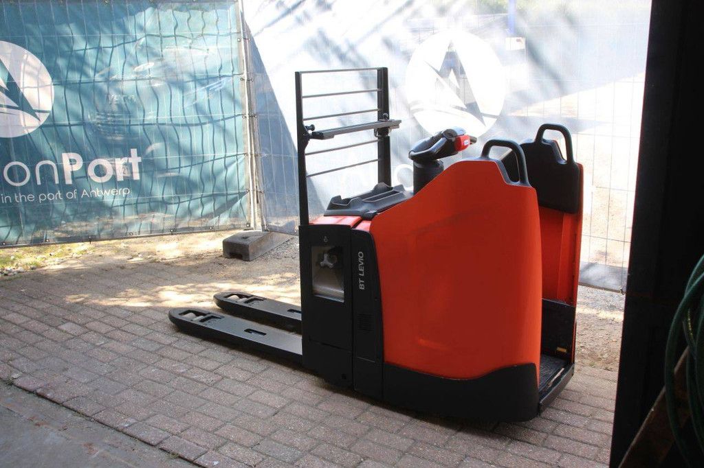 Toyota LPE250 Electric Pallet Truck 2500kg 2020