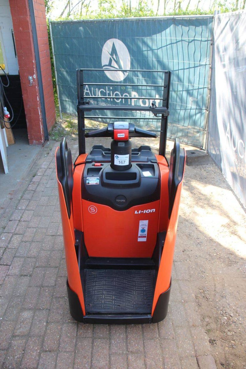 Toyota LPE250 Electric Pallet Truck 2500kg 2020