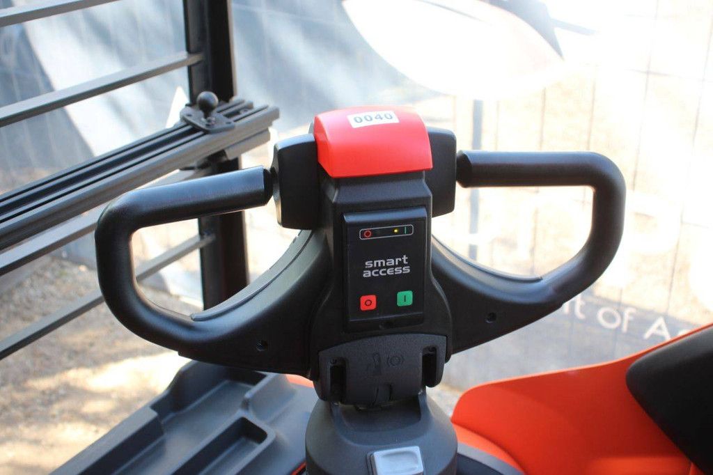 Toyota LPE250 Electric Pallet Truck 2500kg 2020