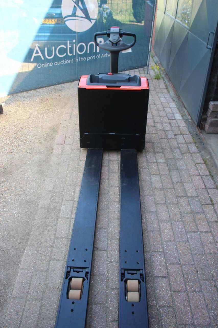 Toyota LWE200 Electric Pallet Truck 2000kg 2023