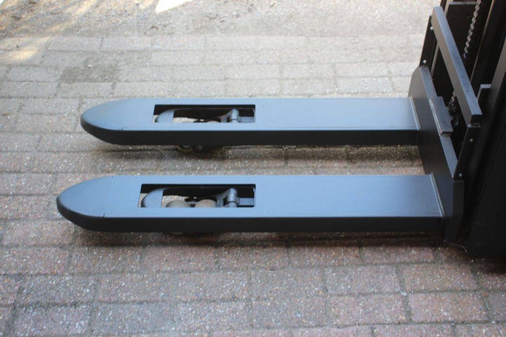 Stapler BT SWE140L Elektro 1400 kg 2,65 m 2015