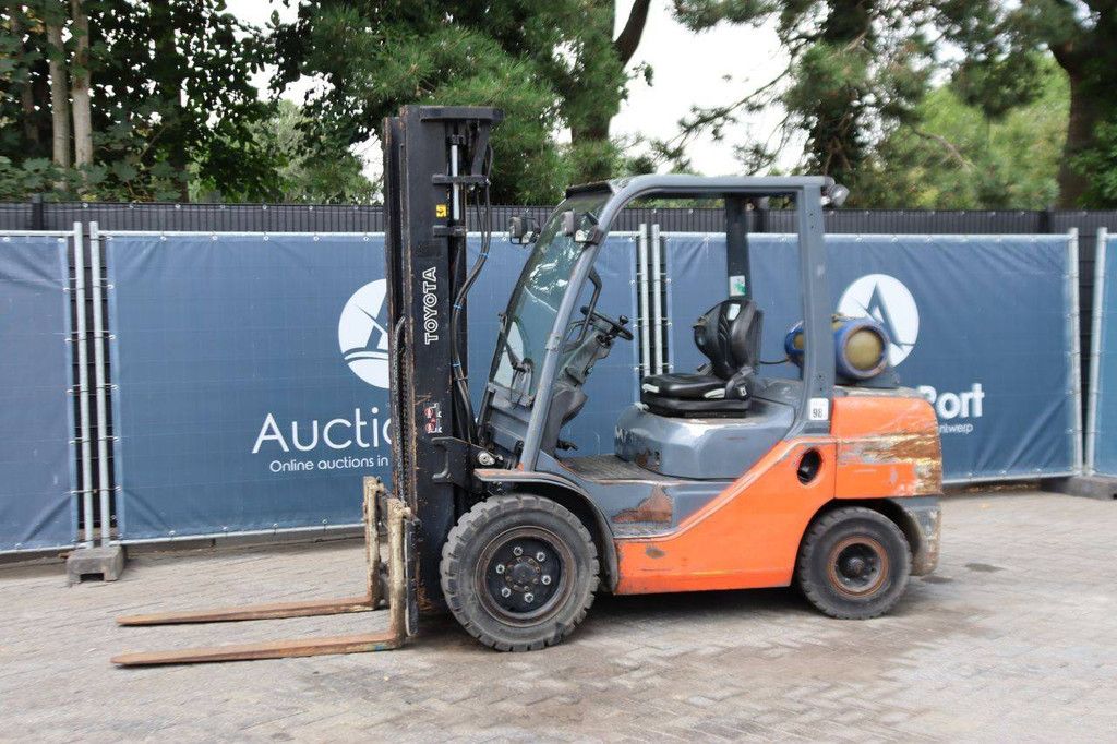 Heftruck Toyota 8FGJF35 LPG 2761kg 4.7m 2008