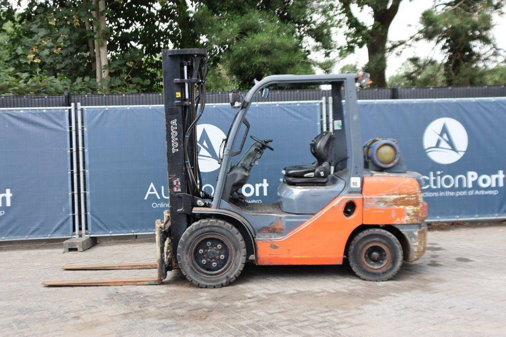 Heftruck Toyota 8FGJF35 LPG 2761kg 4.7m 2008