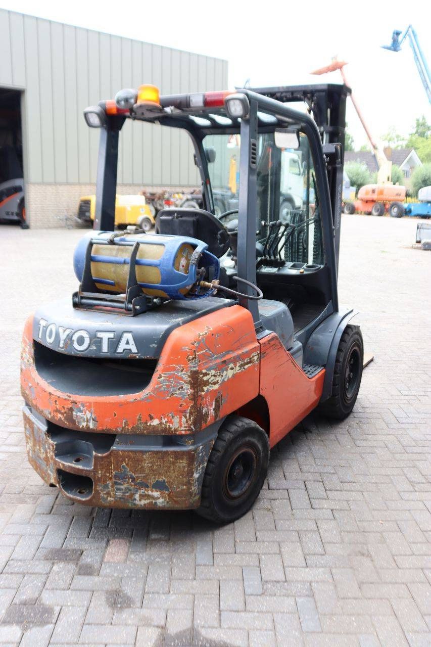 Heftruck Toyota 8FGJF35 LPG 2761kg 4.7m 2008