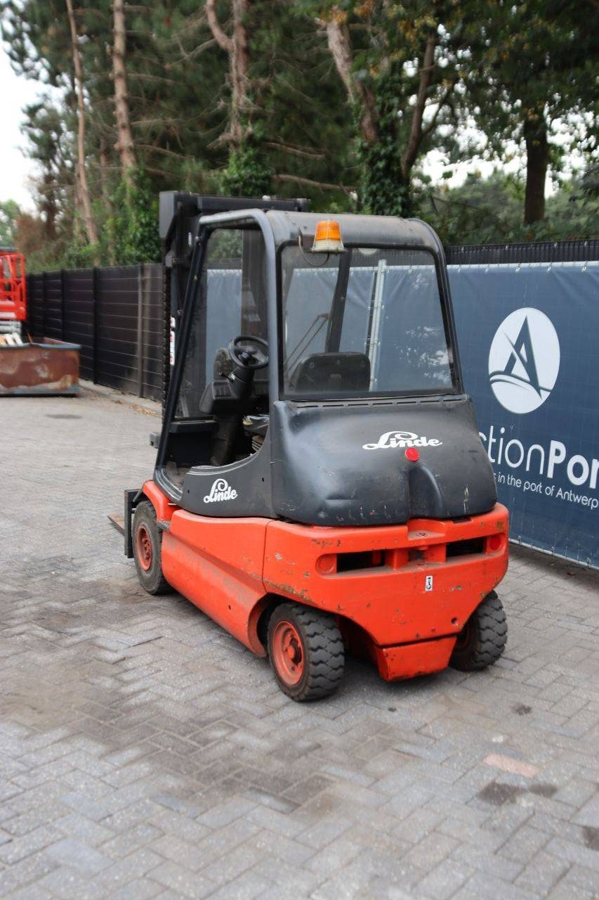 Linde E25-01 Elektrogabelstapler 2500 kg 4,47 m 1997