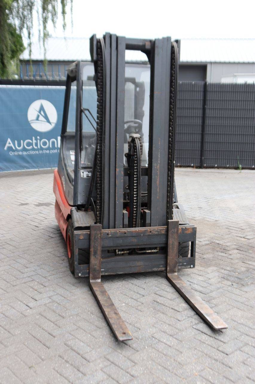 Linde E25-01 Elektrogabelstapler 2500 kg 4,47 m 1997